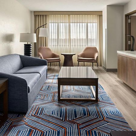 Oshkosh Marriott Waterfront Hotel & Convention Center Exterior foto